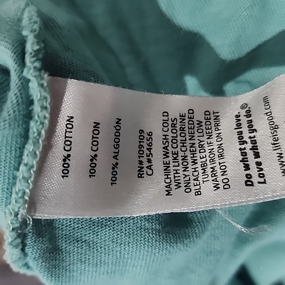 Life Is Good Short Sleeve V-neck Tee Kindness Is A Chain Reaction - Picture 8 of 8